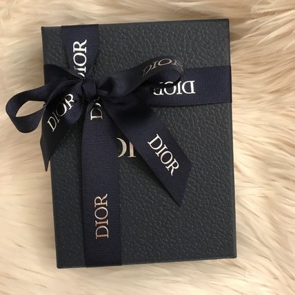 Shop Christian Dior DIOR OBLIQUE 2021-22FW Folding Wallets by Shop Christian Dior DIOR OBLIQUE 2021-22FW Folding Wallets by