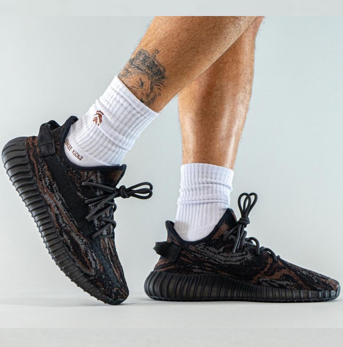 adidas Yeezy Boost 350 V2 MX ROCK イージーブースト350V2