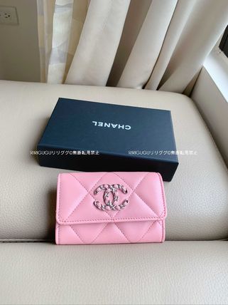 CHANEL x カードケース・名刺入れ(レディース) - 海外通販のBUYMA CHANEL x カードケース・名刺入れ(レディース) - 海外通販のBUYMA