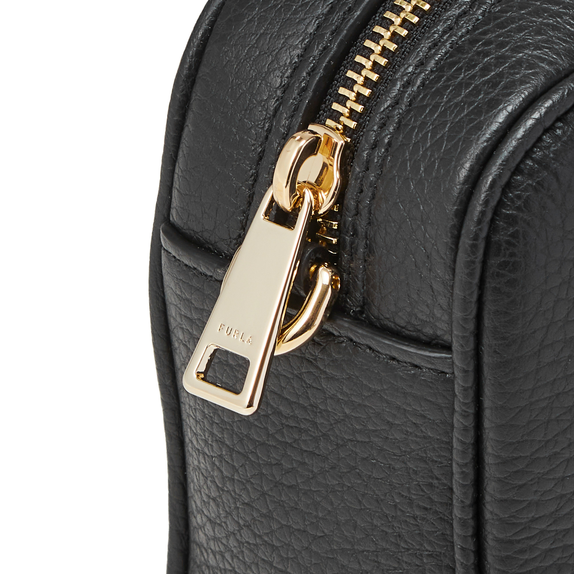 FURLA ショルダーバッグ・ポシェット 【国内即発送】フルラ ショルダー WB00243 HSF000 O6000 1 007(9)