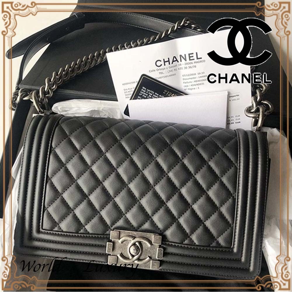 Shop CHANEL BOY CHANEL 2022 SS BOY CHANEL Handbag ...