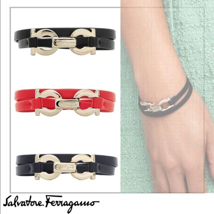 Salvatore Ferragamo x ブレスレット(レディース)|新作を海外通販 ...