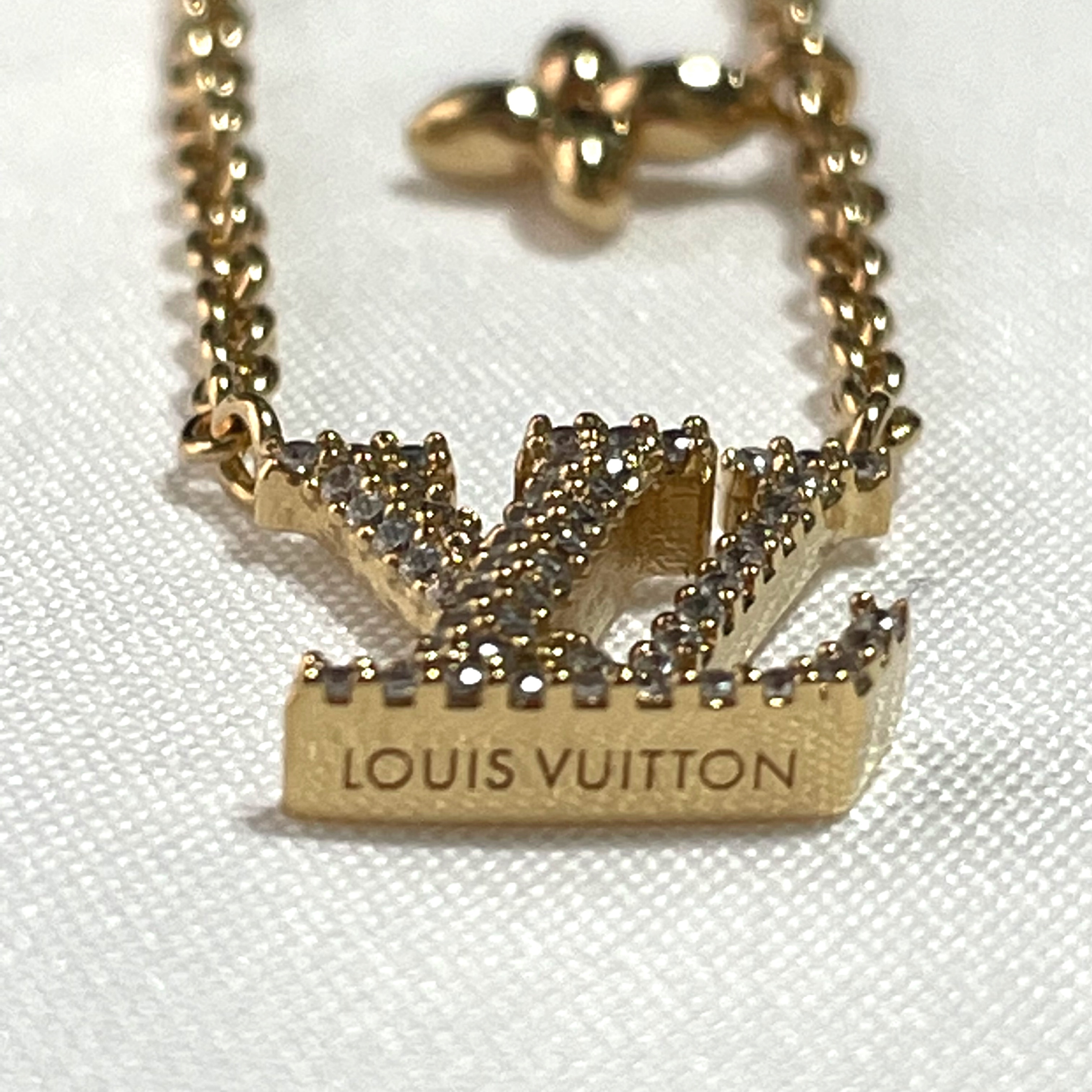 Louis Vuitton Corriet LV Iconic Pendant Necklace Gp Rhinestone