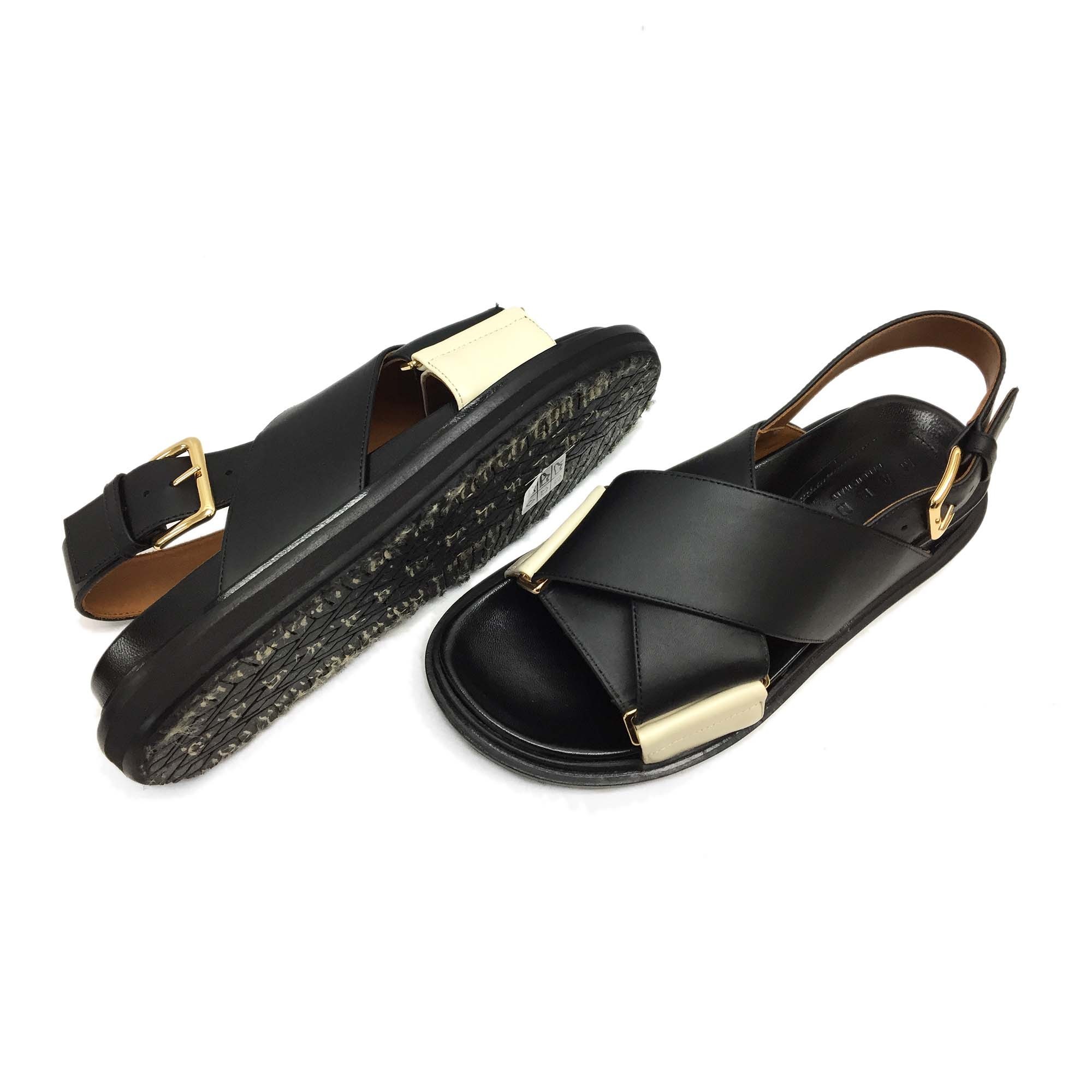 MARNI サンダル・ミュール MARNI FBMS005201 P3614 ZM102カーフレザー製フスベットBK(新品)(5)