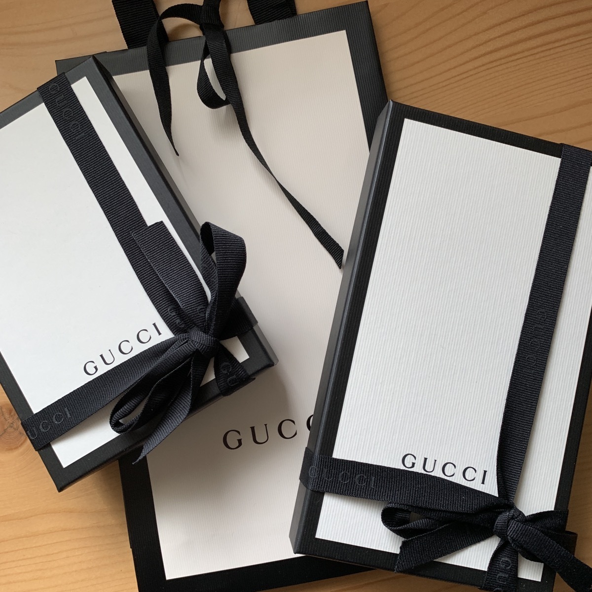 日本限定 GUCCI ヒグチユウコ 星&てんとう虫 セーター すぐ届く ...