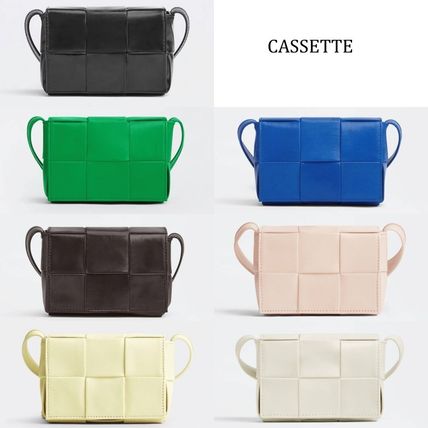 BOTTEGA VENETA CASSETTE x バッグ・カバン(メンズ) - 海外通販のBUYMA