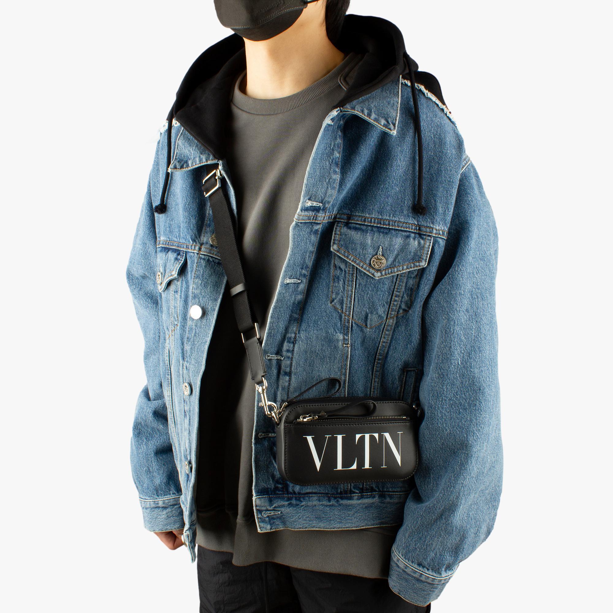 関税送料込み- VALENTINO VLTN ミニ バッグ
