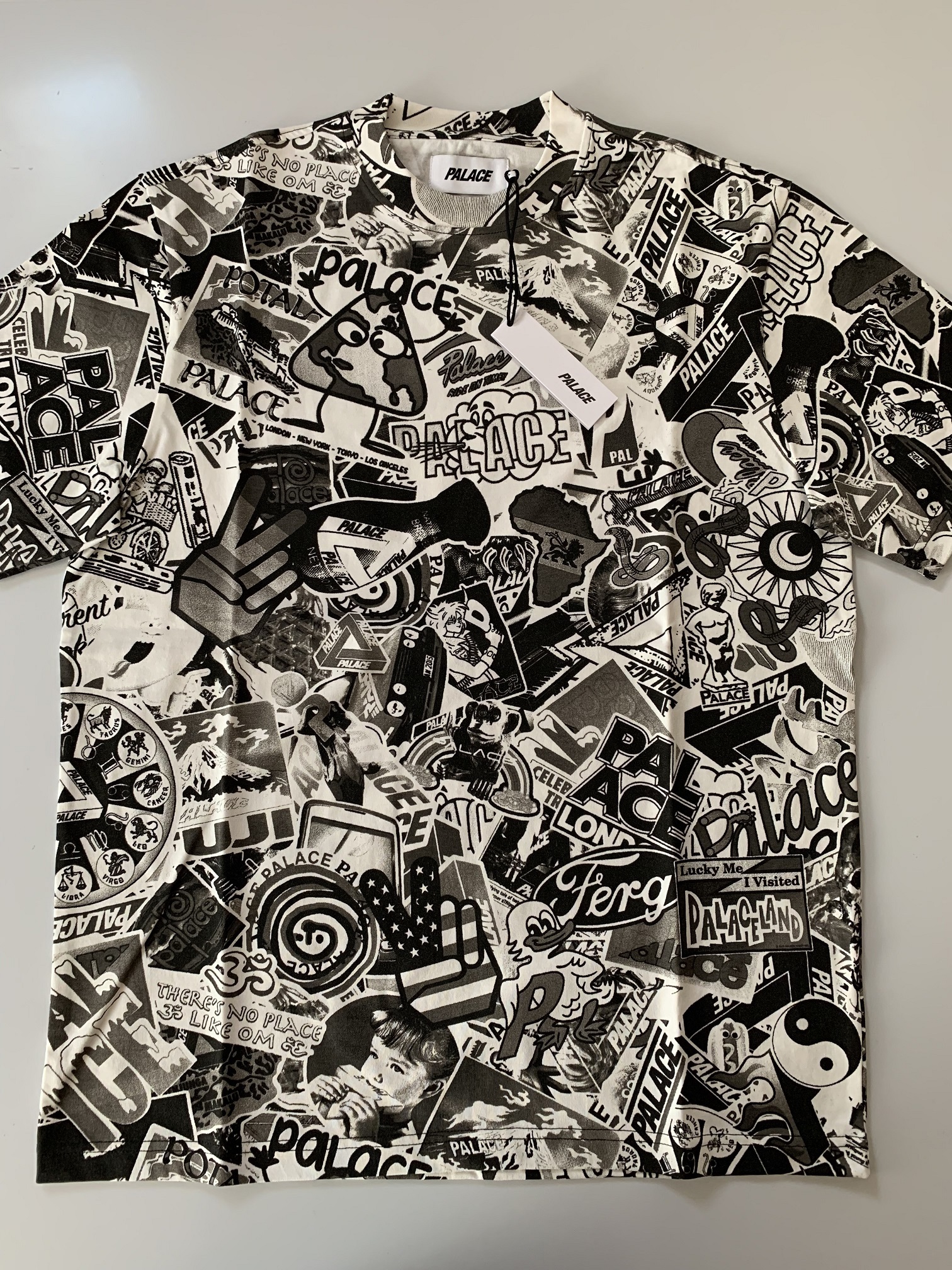 送料無料！PALACE SKATEBOARDS STICKER PACK T SHIRT