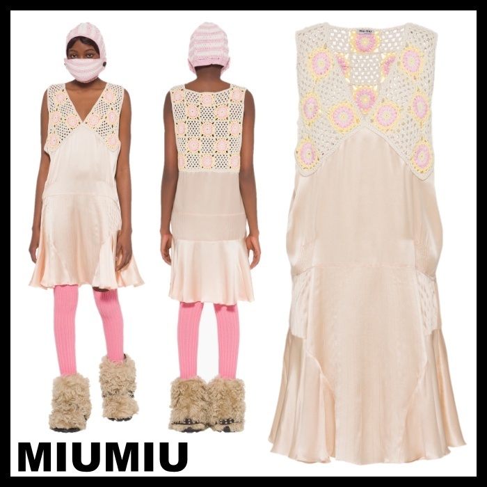 【国際ブランド】 MIU MIU サテン ドレス ワンピース 【国際ブランド】 MIU MIU サテン ドレス ワンピース