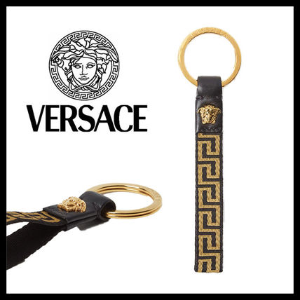 VERSACE x キーケース・キーリング(メンズ)|新作を海外通販【BUYMA】 VERSACE x キーケース・キーリング(メンズ)|新作を海外通販【BUYMA】