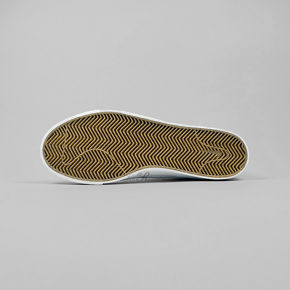 ★Nike★海外先行発売★SB BLAZER COURT MID PREMIUM★追跡可 ☆Nike☆海外先行発売☆SB BLAZER COURT MID PREMIUM☆追跡可