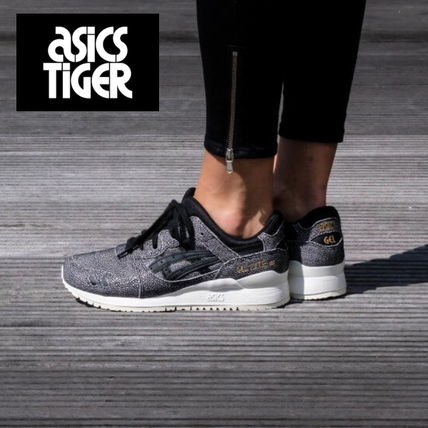 ブラック 黒 系 Asics Gel Lyte 3 X スニーカー レディース 海外通販のbuyma