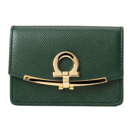 FERRAGAMO x カードケース・名刺入れ(レディース) - 海外通販のBUYMA