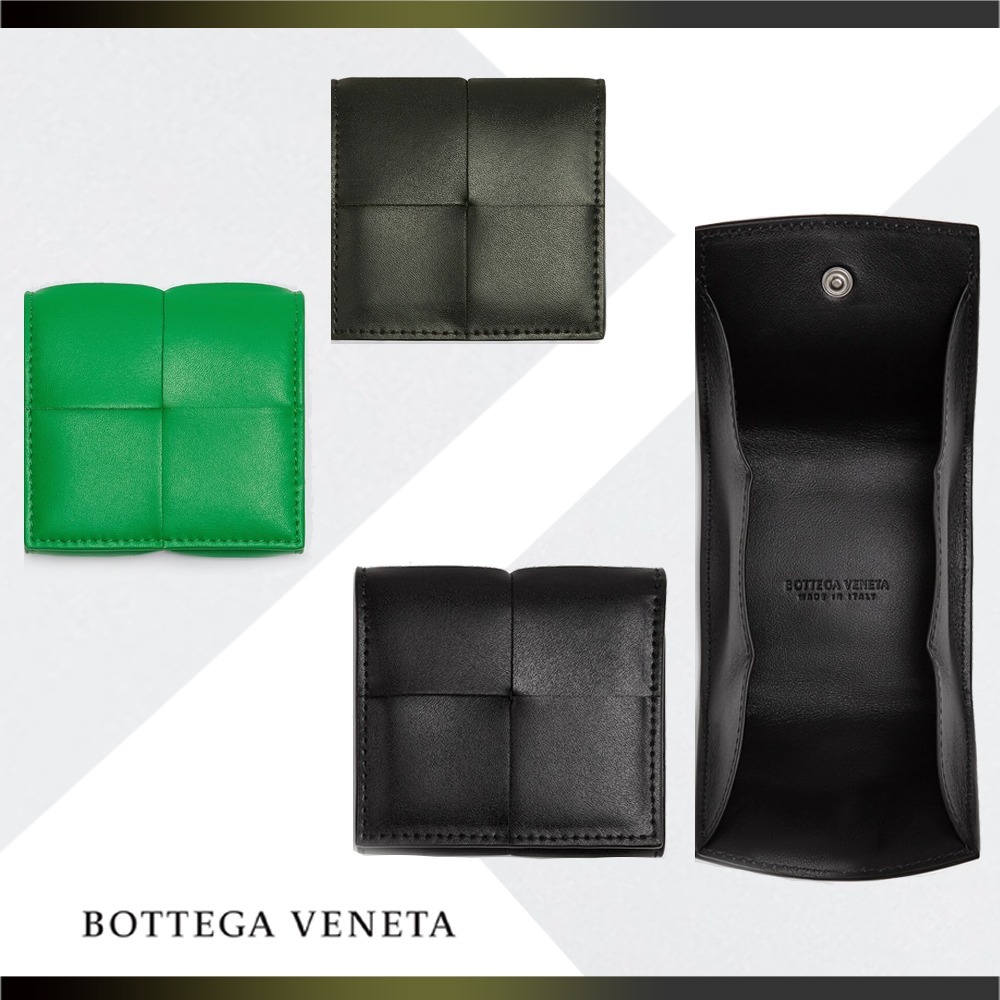 Shop BOTTEGA VENETA Folded coin purse (679846VBWD23244 Shop BOTTEGA VENETA Folded coin purse (679846VBWD23244