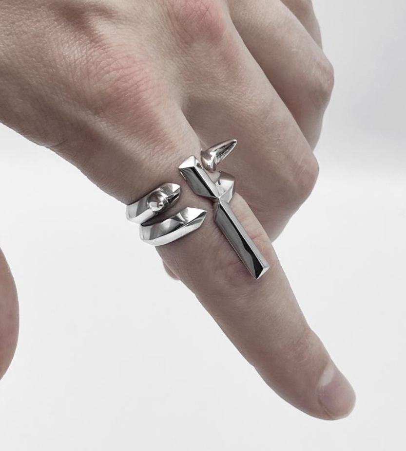 日本未発売♪ RAREROMANCE Horn Cross Ring Bundle