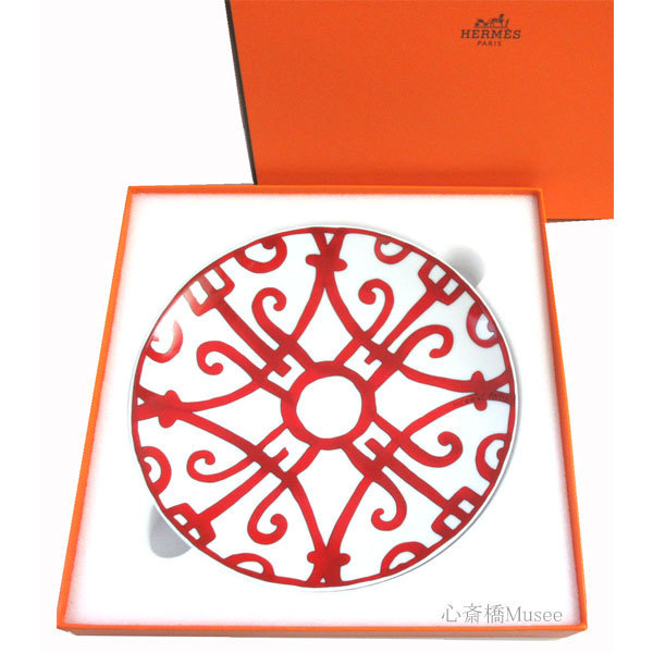 HERMES プレート 皿 ガダルキヴィール 17cm No4 赤/白 レッド 食器(皿) HERMES プレート 皿 ガダルキヴィール 17cm No4 赤/白 レッド 食器(皿)