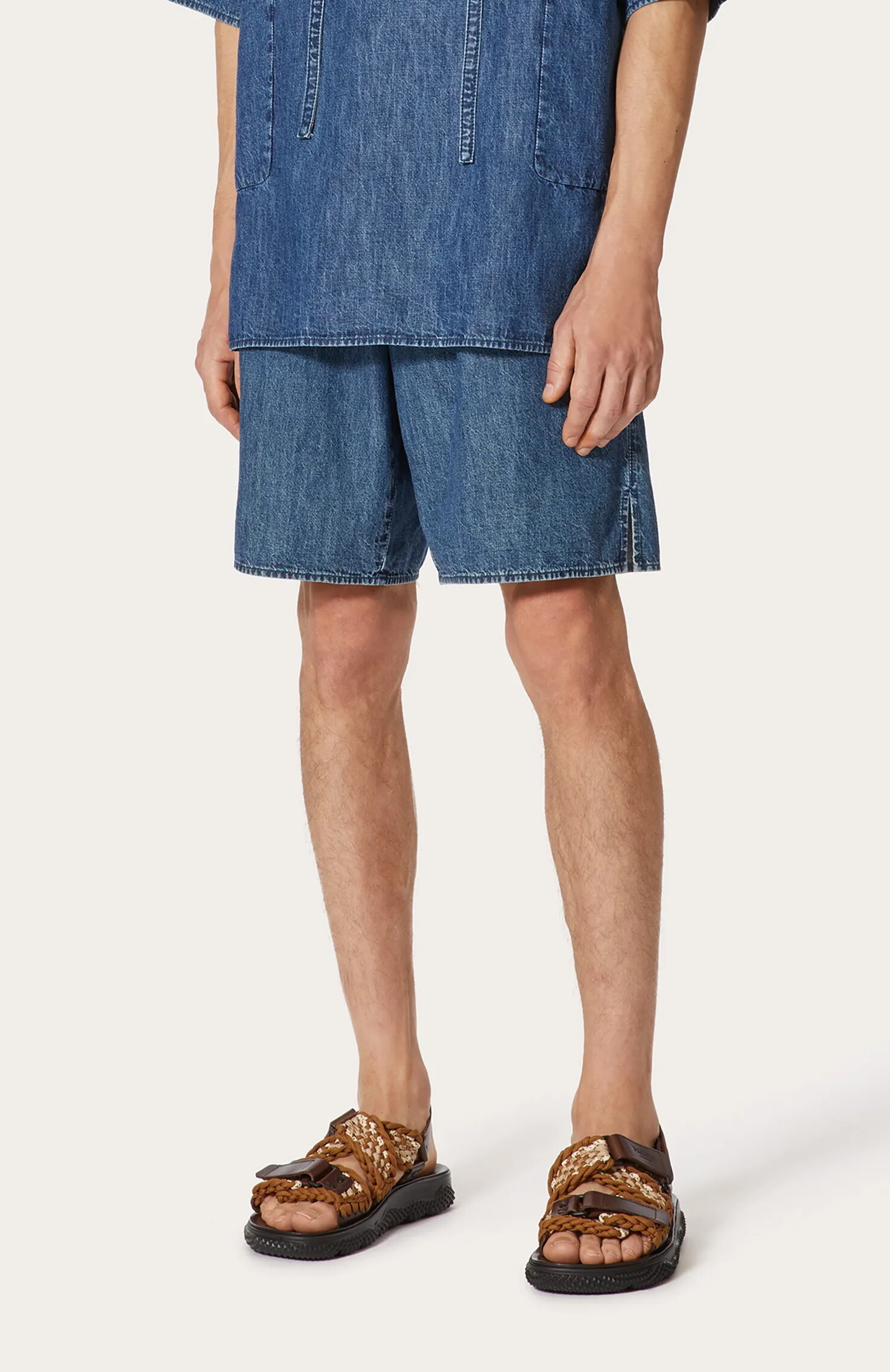 新品 ヴァレンティノ VALENTINO パンツ ショート 日本未入荷 ハーフ