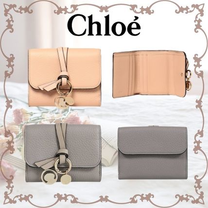 グレー(灰色)系 Chloe ALPHABET x 折りたたみ財布(レディース)|新作 グレー(灰色)系 Chloe ALPHABET x 折りたたみ財布(レディース)|新作