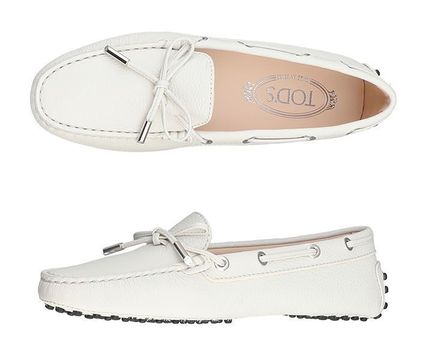ホワイト（白）系 TOD'S(トッズ) ローファー・オックスフォード