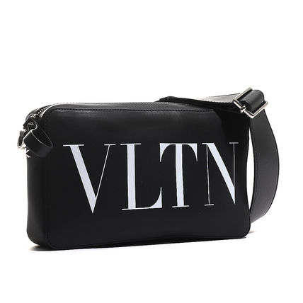 VALENTINO(ヴァレンティノ) ショルダーバッグ(メンズ) - 海外通販のBUYMA VALENTINO(ヴァレンティノ) ショルダーバッグ(メンズ) - 海外通販のBUYMA