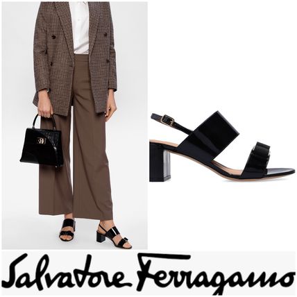 【関税込国内発】Ferragamo フェラガモ　レザーサンダル