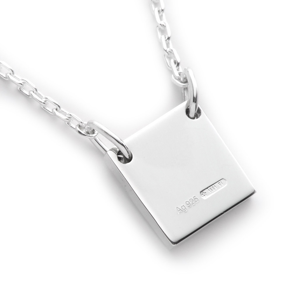 GUCCI グッチ ナンバリング シルバープレート ネックレストップ 8B1-A GUCCI グッチ ナンバリング シルバープレート ネックレストップ