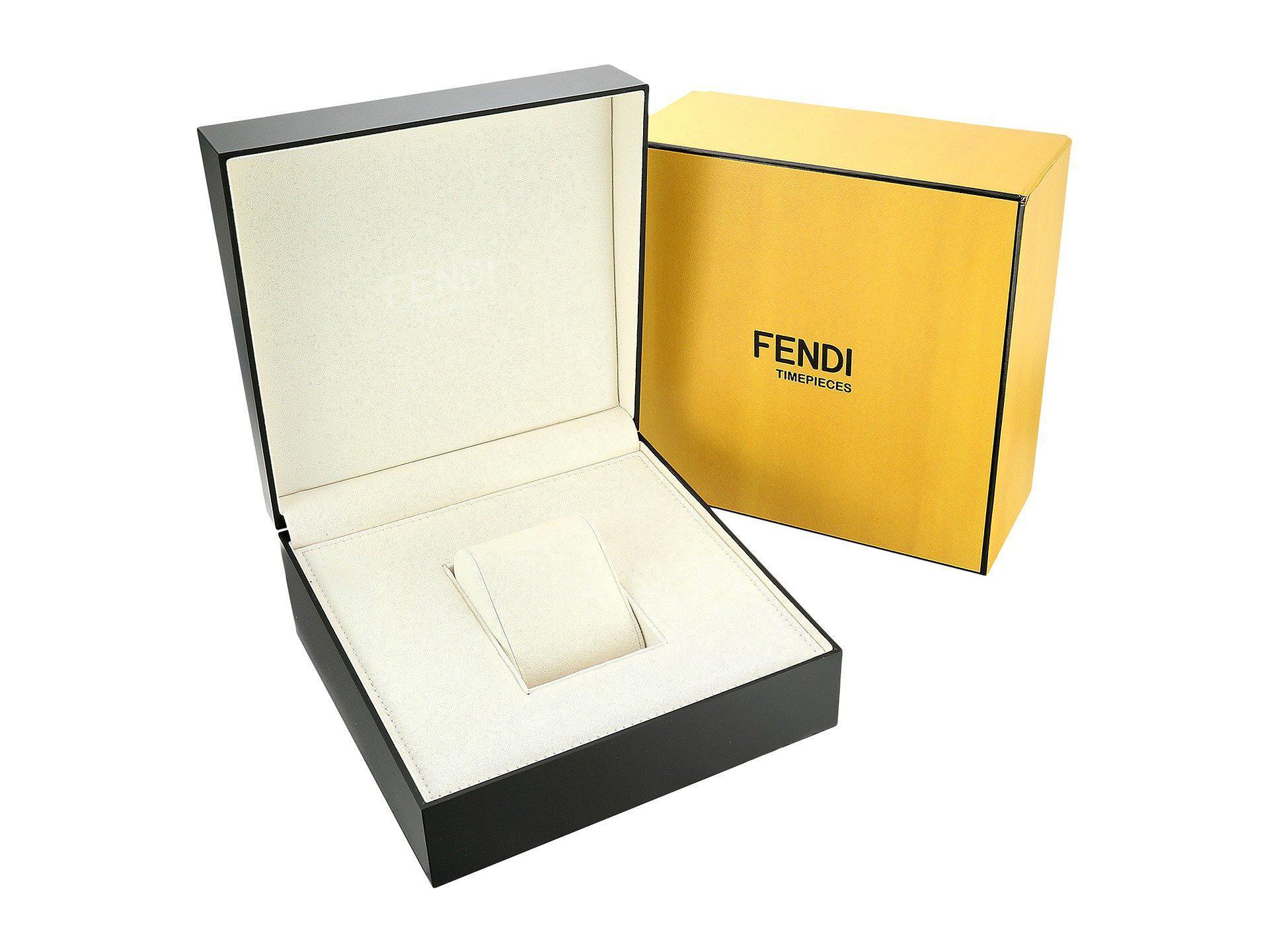 FENDIブラックマザーオブパール/75個〜0.40カラットダイヤモンド FENDIブラックマザーオブパール/75個〜0.40カラットダイヤモンド