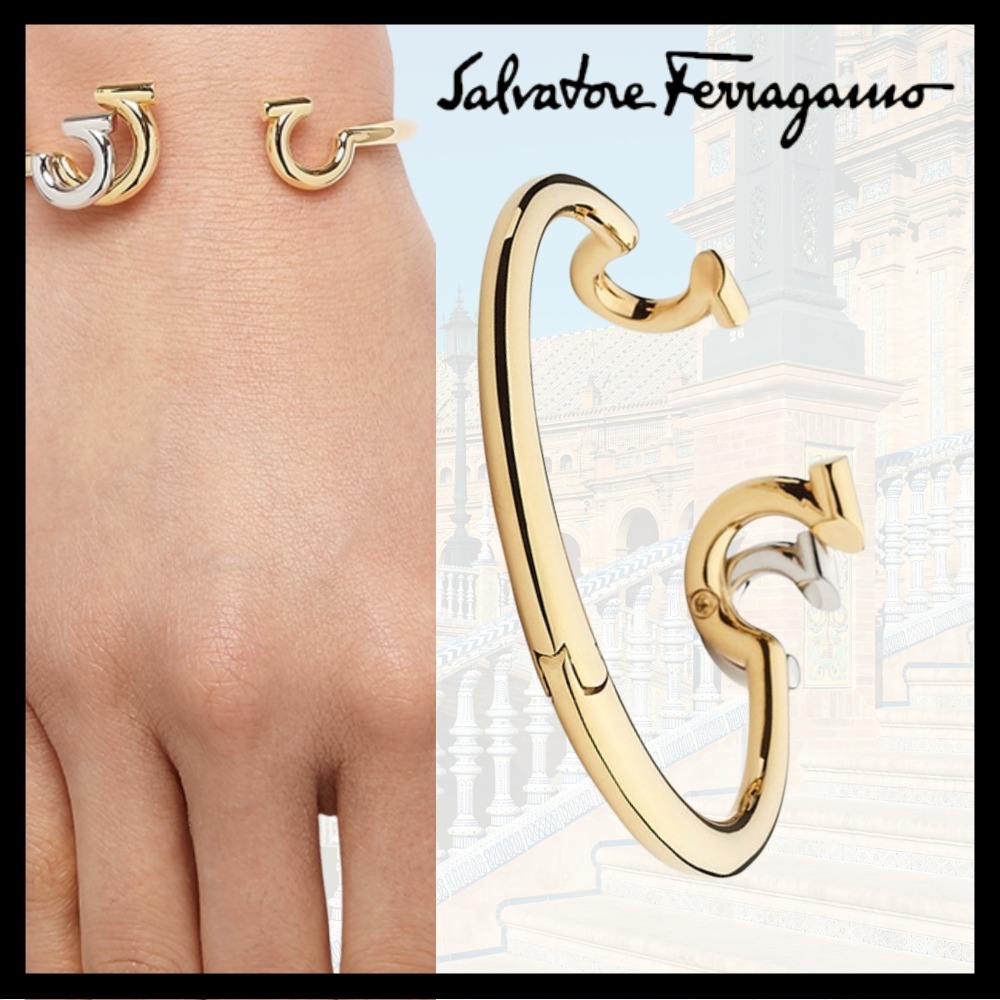 新作モデル 大人気【Salvatore Ferragamo】ガンチーニモチーフ ブレスレット ブレスレット 新作モデル 大人気【Salvatore Ferragamo】ガンチーニモチーフ ブレスレット ブレスレット