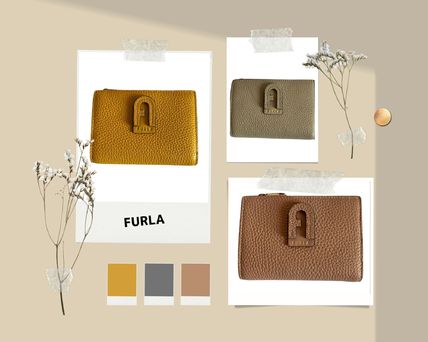 FURLA(フルラ) 折りたたみ財布(レディース) - 海外通販のBUYMA