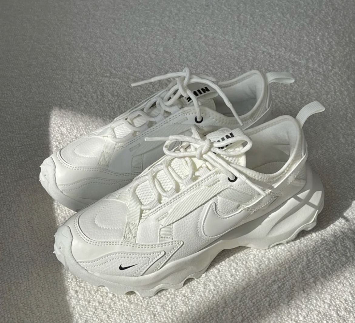 ☆人気☆【NIKE】☆WMN.S TC 7900 SUMMIT WHITE☆22-28cm☆