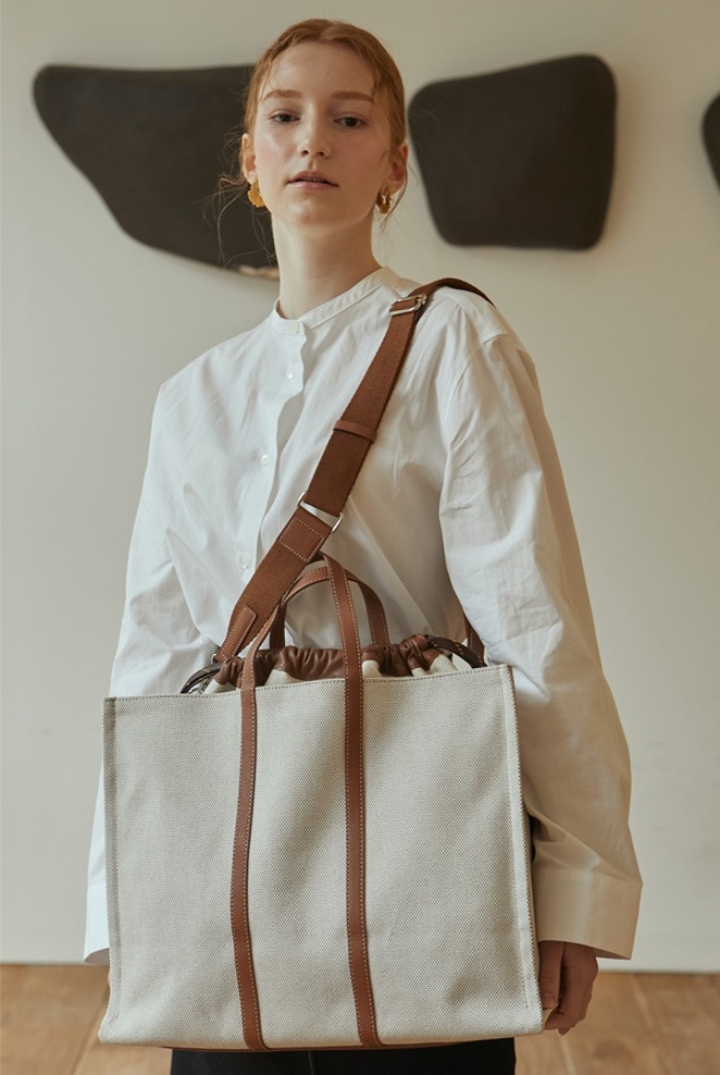 ★送料・関税込★DeMAKER★Big New vase bag★ トートバッグ★ ☆送料・関税込☆DeMAKER☆Big New vase bag☆ トートバッグ☆