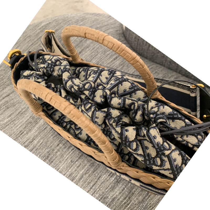 DIOR 2022 Cruise 超入手困難 Wicker Oblique かごバッグラージ DIOR 2022 Cruise 超入手困難 Wicker Oblique かごバッグラージ