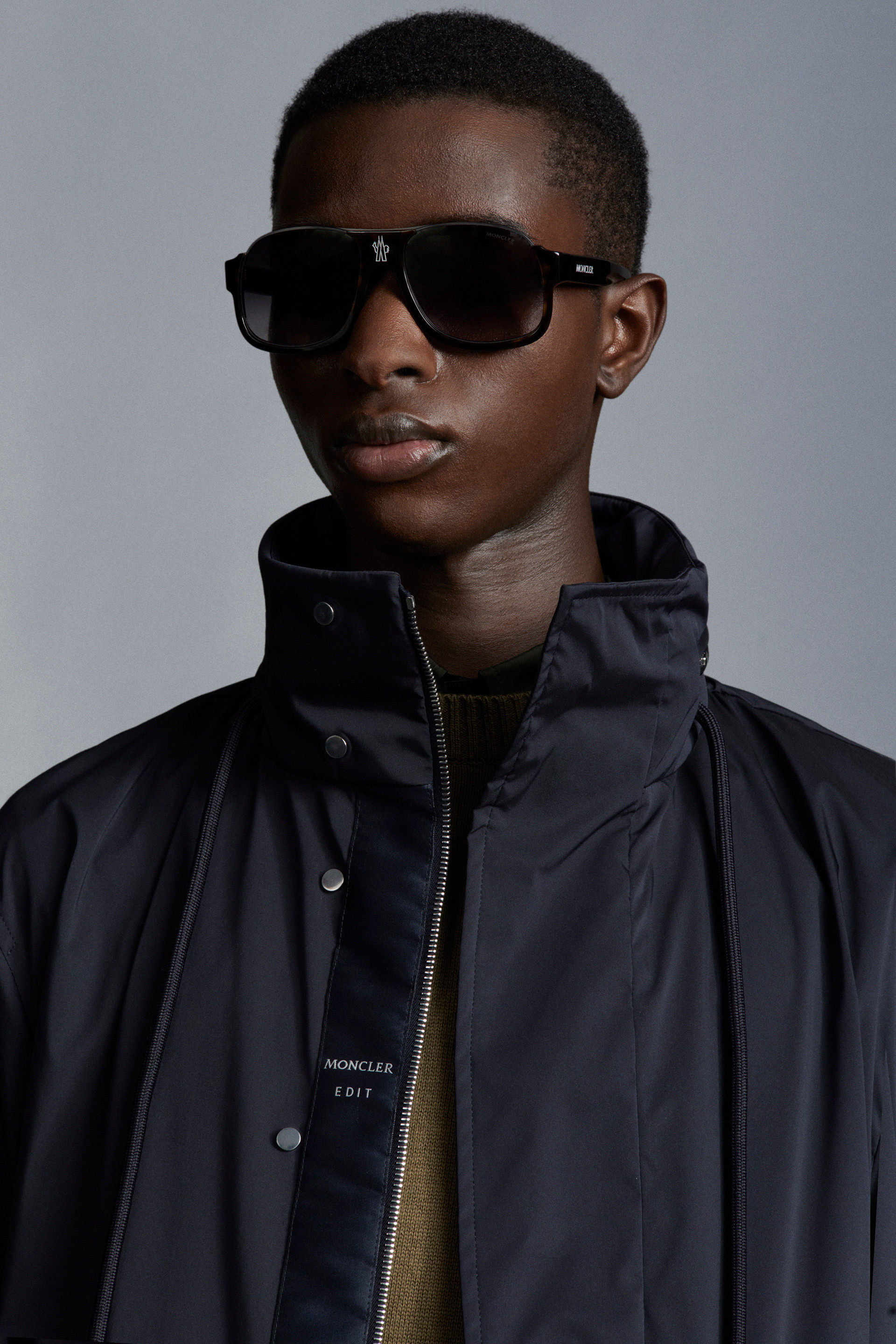 MONCLER2022春夏 フード内蔵ハイネックロングブルゾン DUCASTEL