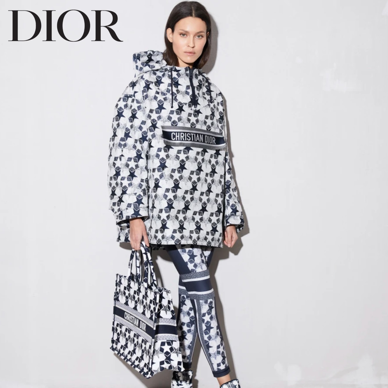 大割引 * DIOR 刺繍ブックトート スター TOTE BOOK Etoile VIBE トートバッグ 大割引 * DIOR 刺繍ブックトート スター TOTE BOOK Etoile VIBE トートバッグ
