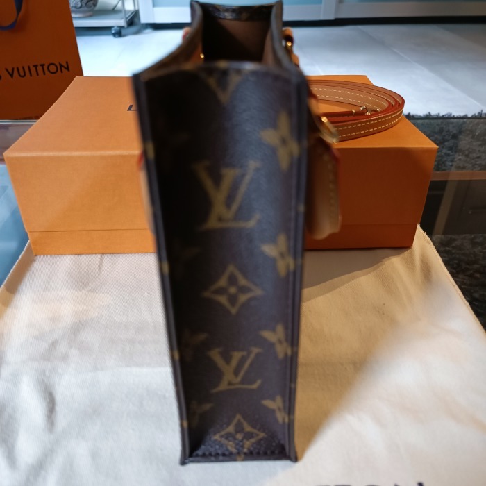 Louis Vuitton バッグ《SAC PLAT》モノグラム レザー 直営店