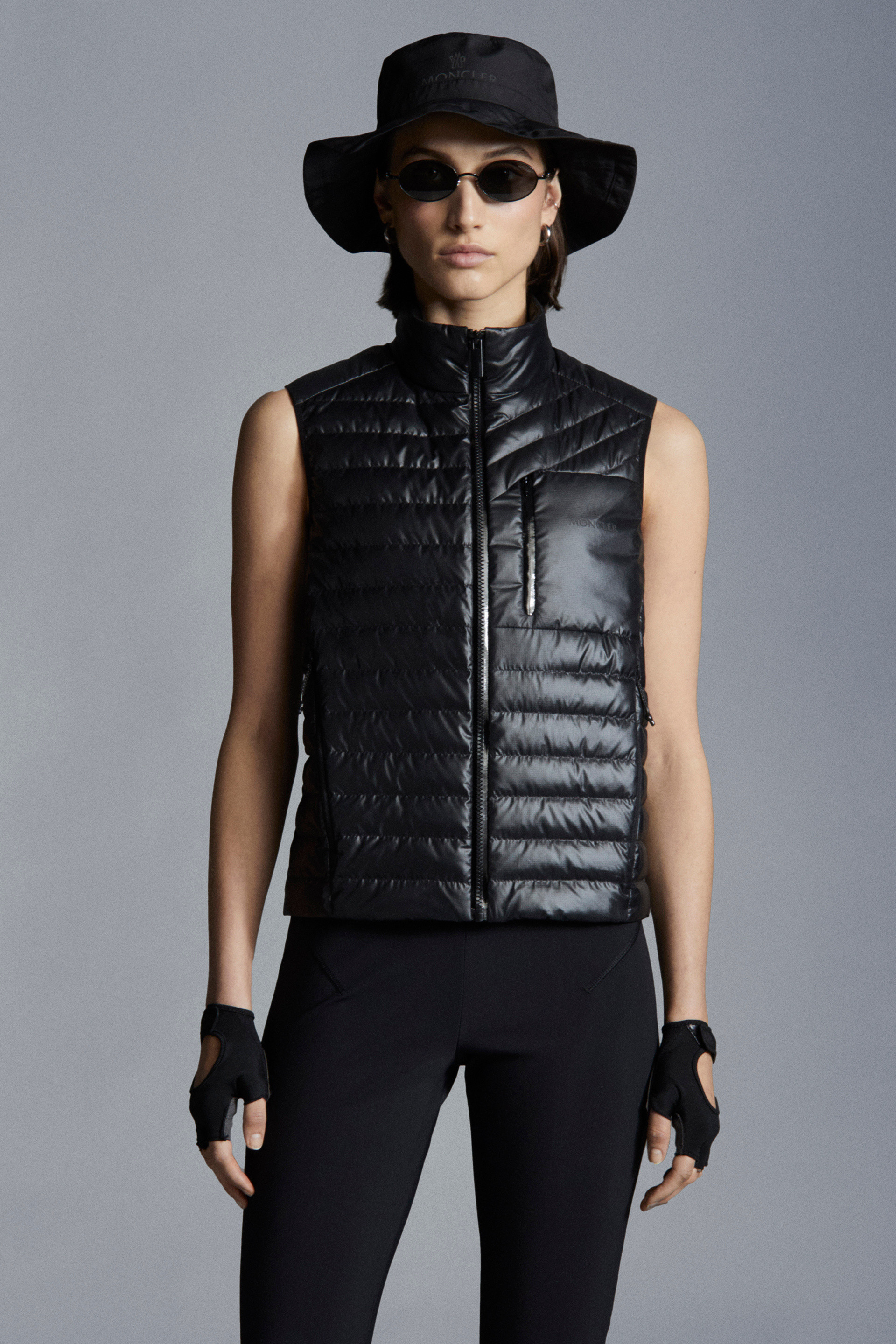 MONCLER2022春夏新作レディース ライトダウンベスト VARLAS