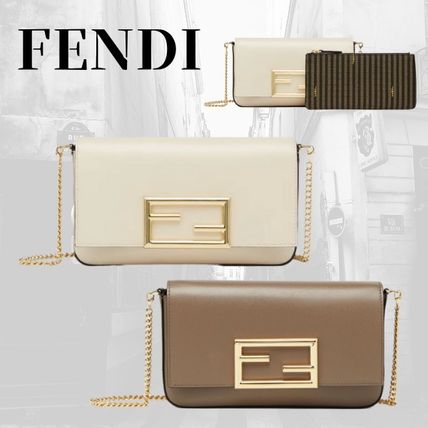 【スーパーセール】 すぐお届け★大人気♪【FENDI】フラット スリムクラッチ ラージ クラッチバッグ FENDI x クラッチバッグ(レディース)|新作を海外通販【BUYMA】