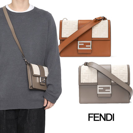 FENDI(フェンディ) ショルダーバッグ(メンズ) - 海外通販のBUYMA