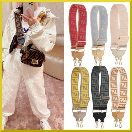 FENDI STRAP YOU(フェンディ ストラップユー) - 海外通販のBUYMA