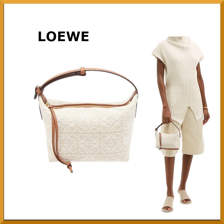 超人気 LOEWE ロエベ キュービィ アナグラムキャンバス&レザーバッグ 超人気 LOEWE ロエベ キュービィ アナグラムキャンバス&レザーバッグ