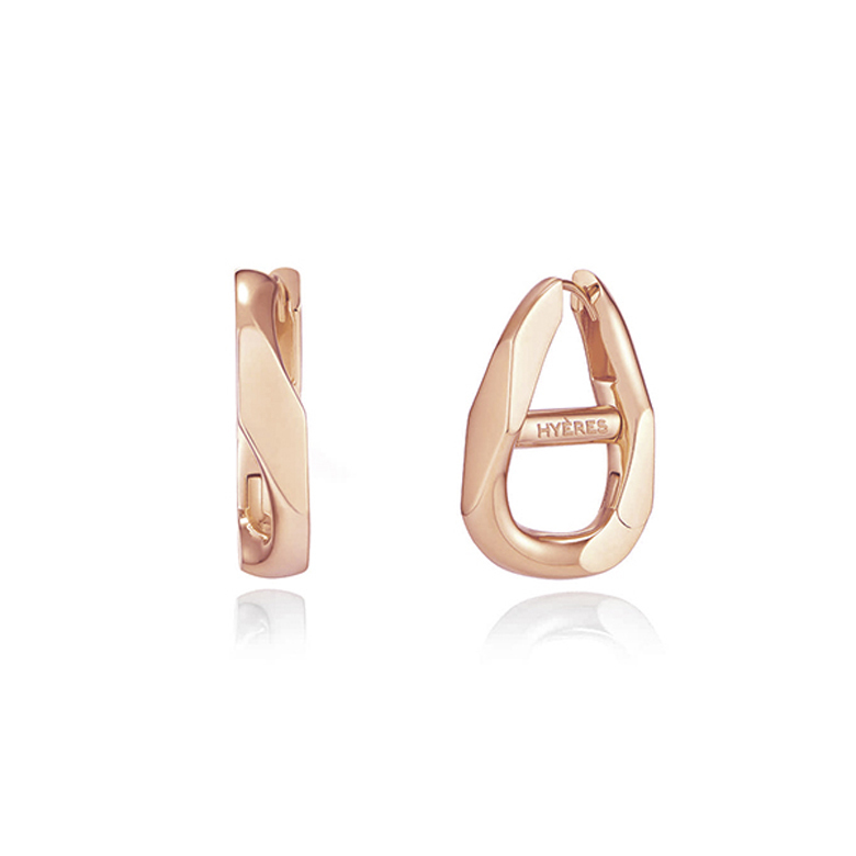 【HYERES LOR】HERITER Curve Emblem Earrings(S)〜ピアス HYERES LOR】HERITER Curve Emblem Earrings(M)〜シンミナ着用