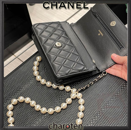 WEB限定カラー ♯Partyにも【CHANEL】お洒落パールがポイント☆wallet on chain 長財布 Shop CHANEL CHAIN WALLET | BUYMA
