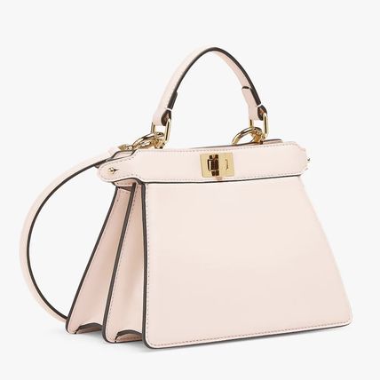 Shop FENDI PEEKABOO Peekaboo iseeu petite (8BN335ABVEF184R Shop FENDI PEEKABOO Peekaboo iseeu petite (8BN335ABVEF184R