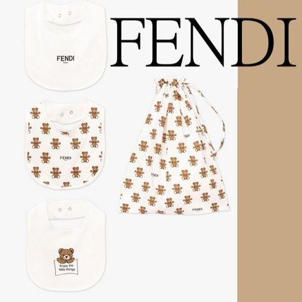 FENDI よだれかけ・スタイ・ビブ ★BABY★【FENDI】★ロゴベア★スタイ３Pセット★ギフトバック付