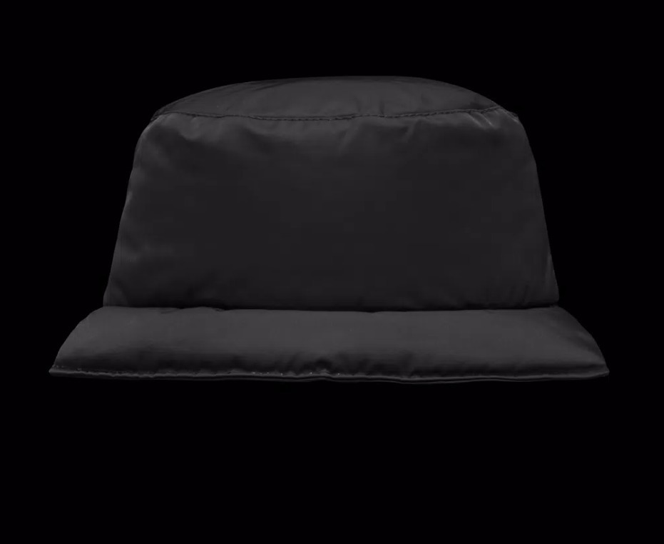 MONCLER2022春夏レディース ロゴ付き ダウン入りバケットハット