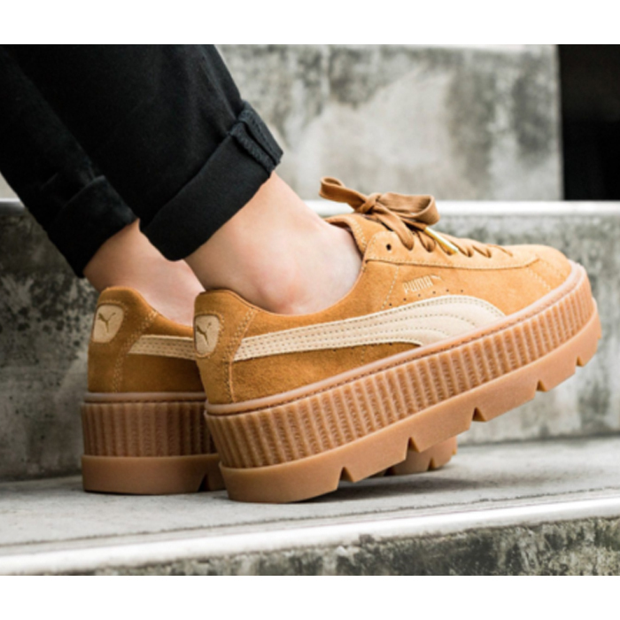PUMA】在庫発掘♪ 入手困難 Fenty by Rihanna 厚底 スニーカー (PUMA 特価販売中 スニーカー fenty エッチャンさん専用★puma スニーカー