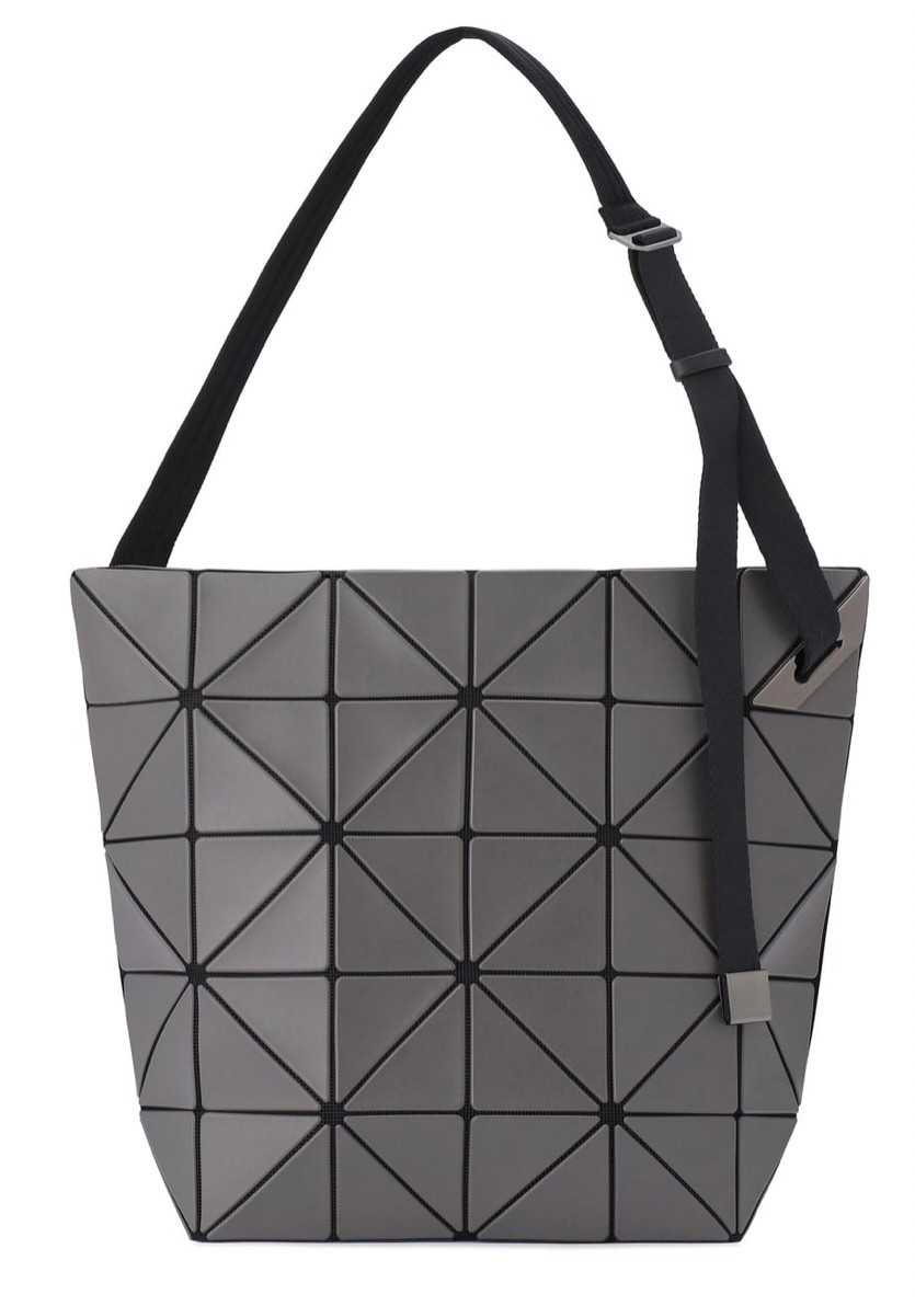 BAOBAO ISSEY MIYAKE ショルダーバッグ・ポシェット 【BAOBAO ISSEY MIYAKE】ブロッキー クロスボディバッグ A4入る(4)
