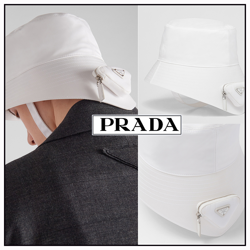 新製品情報も満載 PRADA*シンプル ポーチRe-ナイロンバケットハット ロゴ ナイロン ハット 新製品情報も満載 PRADA*シンプル ポーチRe-ナイロンバケットハット ロゴ ナイロン ハット