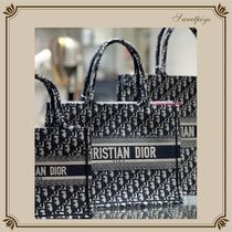 Christian Dior BOOK TOTE MEDIUM DIOR BOOK TOTE