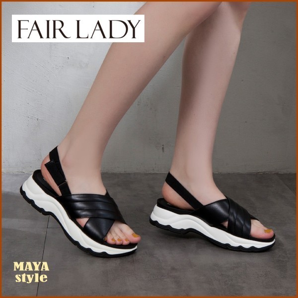 Fair Lady◆クロスベルトがスポーティな厚底サンダル 黒/202409